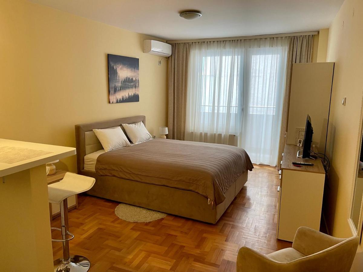 Trident Apartments 2 Ni المظهر الخارجي الصورة